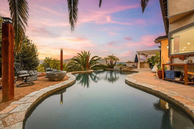 2888 Eastview, Escondido, CA 92025