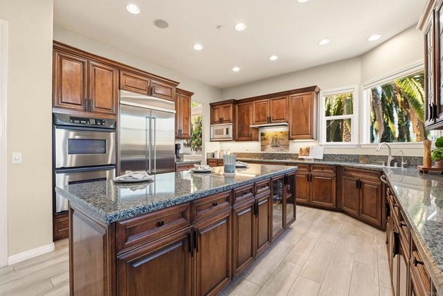2888 Eastview, Escondido, CA 92025