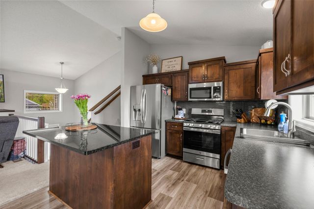 19089 Johnson Street NW, Elk River, MN 55330