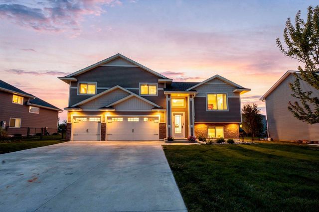 19089 Johnson Street NW, Elk River, MN 55330