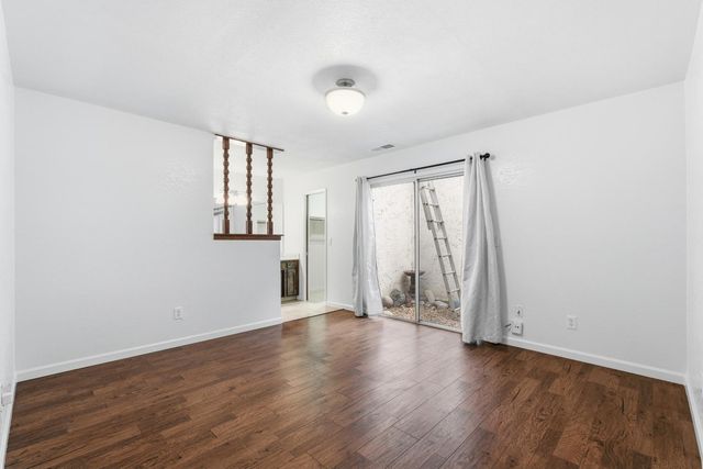 1705 E Cross Avenue, Tulare, CA 93274