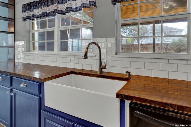 465 Twin Point, Schertz, TX 78154