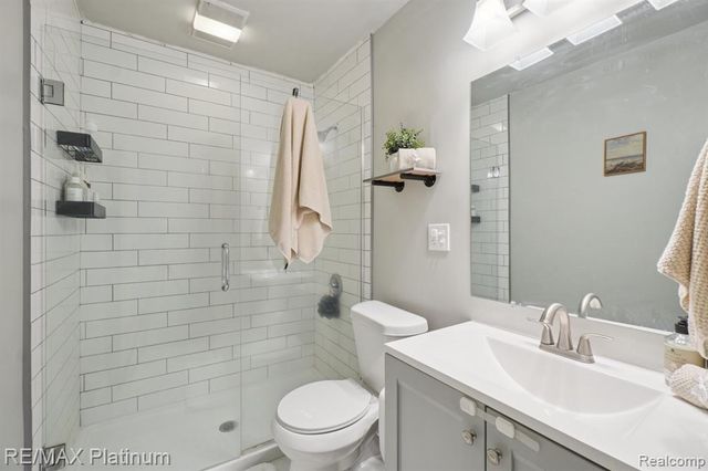 521 W Crane Street, Howell, MI 48843