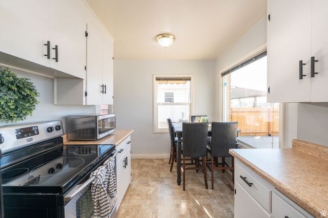 5243 S 2200 W, Roy, UT 84067