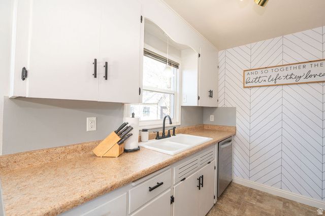 5243 S 2200 W, Roy, UT 84067