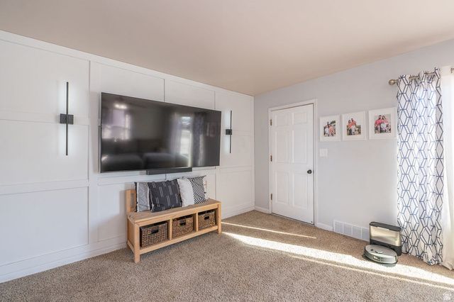 5243 S 2200 W, Roy, UT 84067