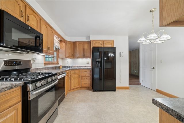 2125 Berkshire Drive, Monroeville, PA 15146