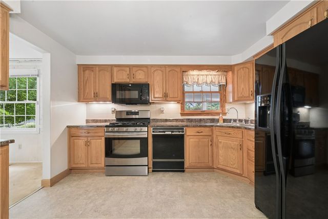 2125 Berkshire Drive, Monroeville, PA 15146