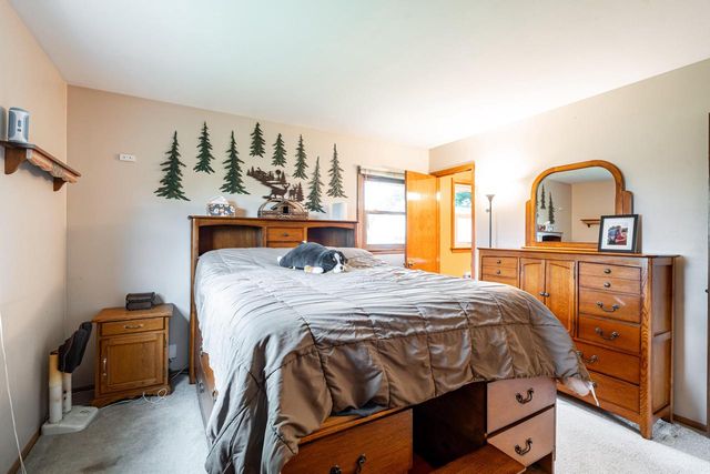 1614 N Lakeview AVENUE, Port Washington, WI 53074