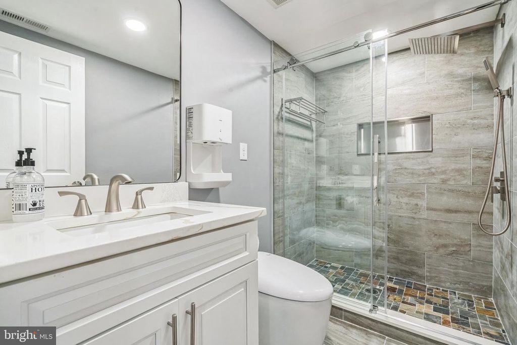 114 CALHOUN ST, Edgewater, MD 21037