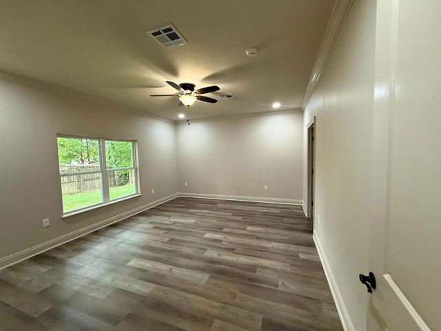 808 W 7th St, Deridder, LA 70634
