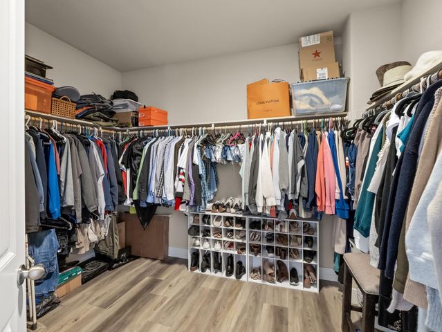 6878 W Alana Drive W, Fresno, CA 93722