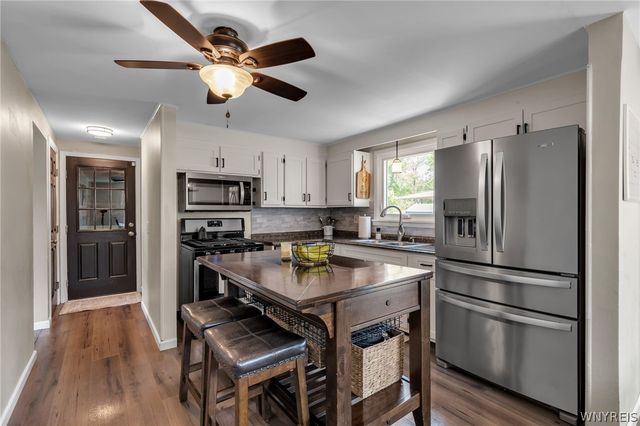 5067 Bradley Lane, Hamburg, NY 14075
