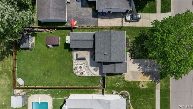 5067 Bradley Lane, Hamburg, NY 14075