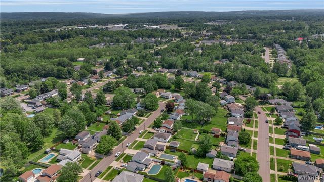 5067 Bradley Lane, Hamburg, NY 14075