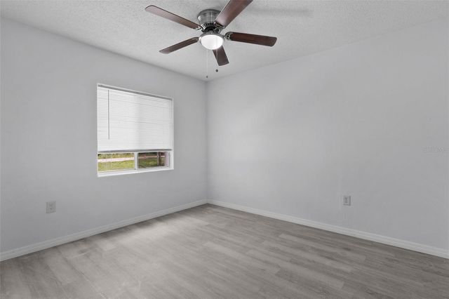 31128 LOCHMORE CIRCLE, Mount Plymouth, FL 32776