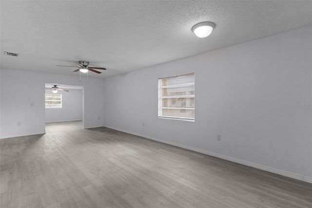 31128 LOCHMORE CIRCLE, Mount Plymouth, FL 32776