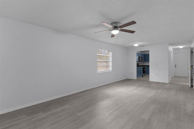 31128 LOCHMORE CIRCLE, Mount Plymouth, FL 32776