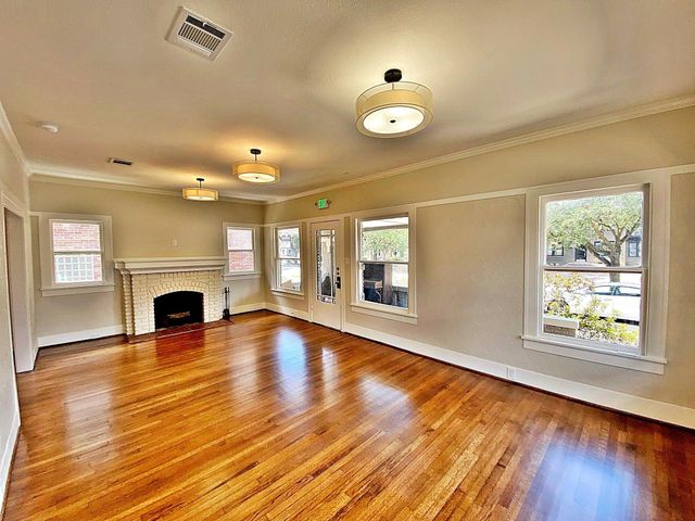 1625 W Alabama Street, Houston, TX 77006