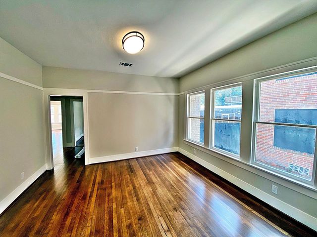 1625 W Alabama Street, Houston, TX 77006