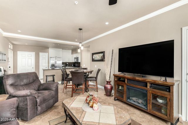 20100 N 78TH Place 1046, Scottsdale, AZ 85255