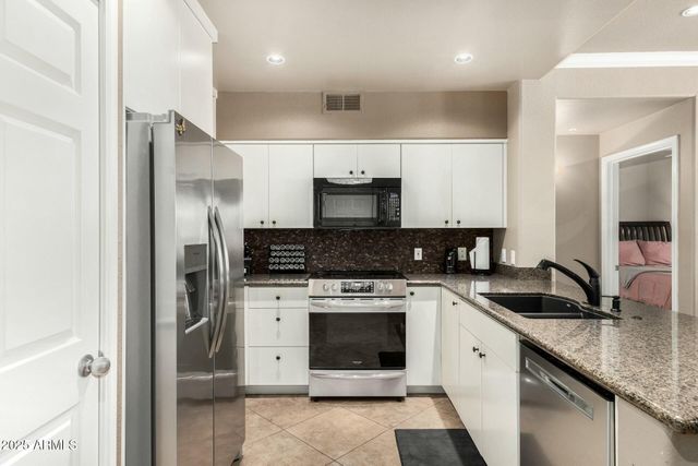 20100 N 78TH Place 1046, Scottsdale, AZ 85255