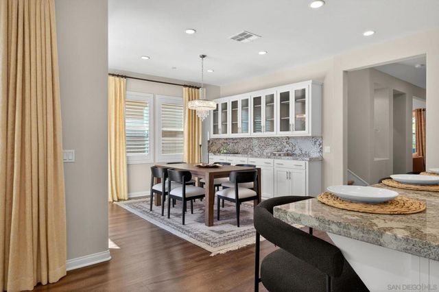 21421 Trail Ridge Dr, Escondido, CA 92029