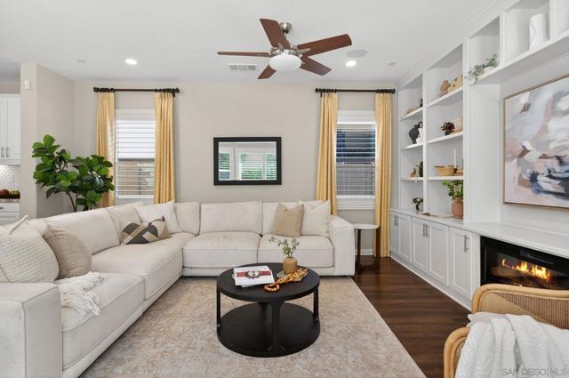 21421 Trail Ridge Dr, Escondido, CA 92029