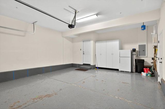 21421 Trail Ridge Dr, Escondido, CA 92029