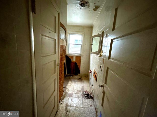 446 WALNUT AVE, Trenton, NJ 08609