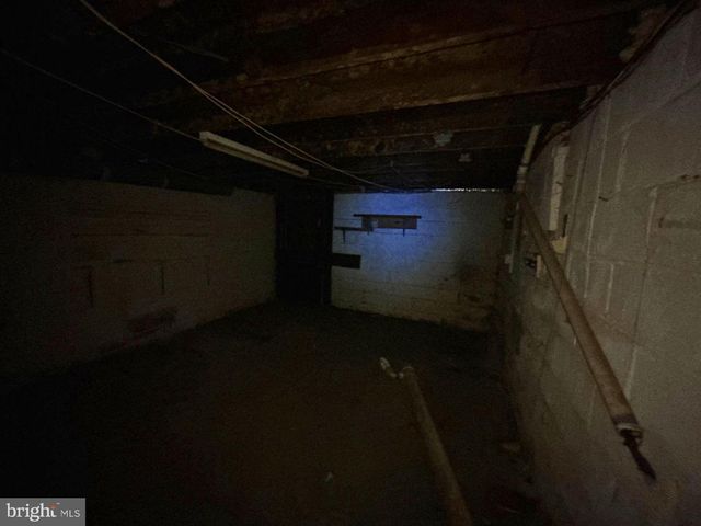 446 WALNUT AVE, Trenton, NJ 08609