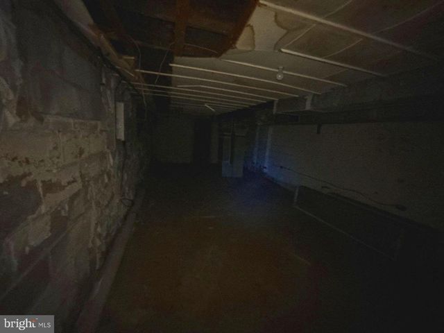 446 WALNUT AVE, Trenton, NJ 08609