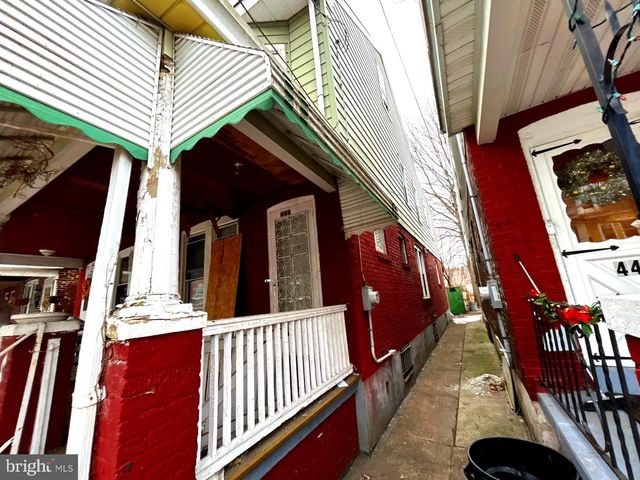 446 WALNUT AVE, Trenton, NJ 08609