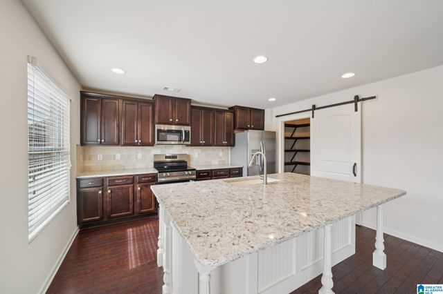 4543 BROOKSHIRE LOOP, Bessemer, AL 35022