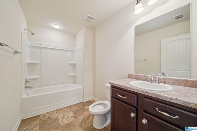 4543 BROOKSHIRE LOOP, Bessemer, AL 35022