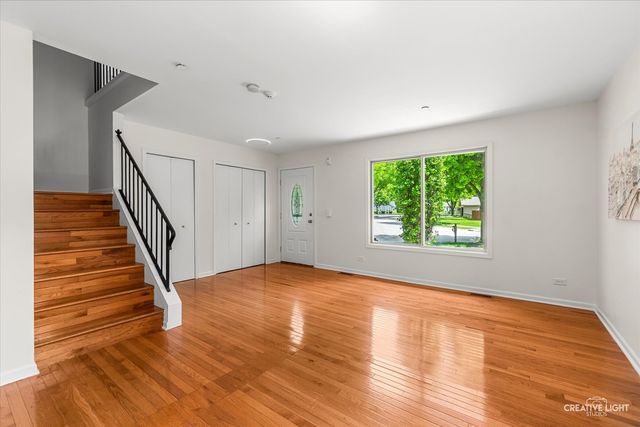 1423 Bangor Lane, Aurora, IL 60504