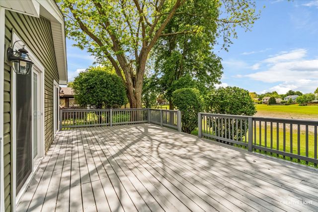 1423 Bangor Lane, Aurora, IL 60504