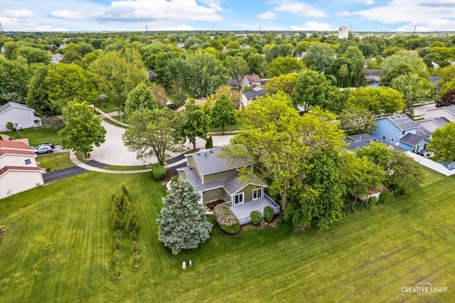 1423 Bangor Lane, Aurora, IL 60504