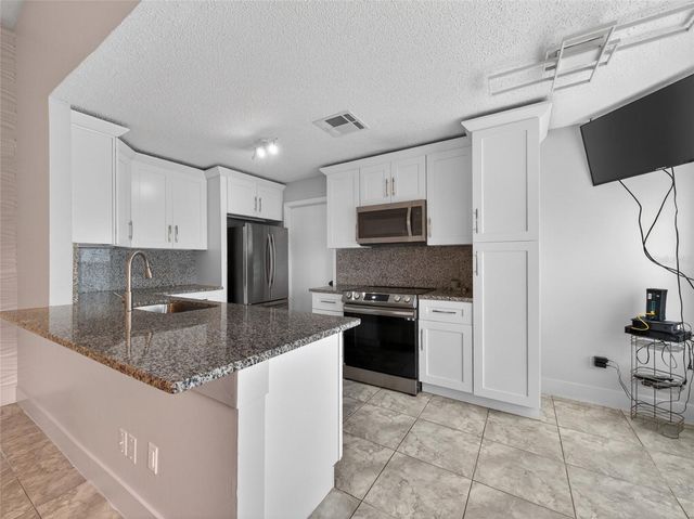 610 JAGUAR COURT, Kissimmee, FL 34759
