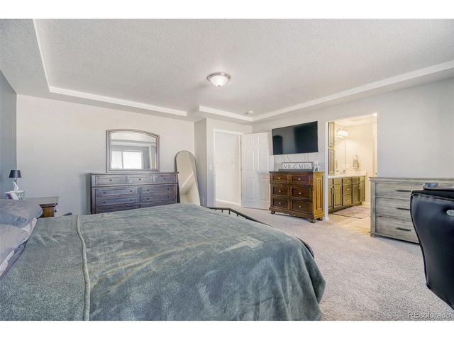 18977 Randolph Pl, Denver, CO 80249