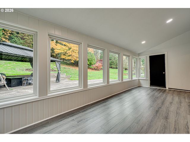 2964 MADRONA Dr, Longview, WA 98632