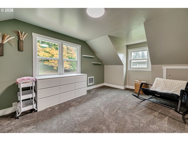 2964 MADRONA Dr, Longview, WA 98632