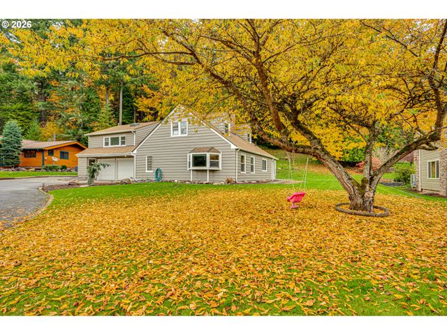 2964 MADRONA Dr, Longview, WA 98632