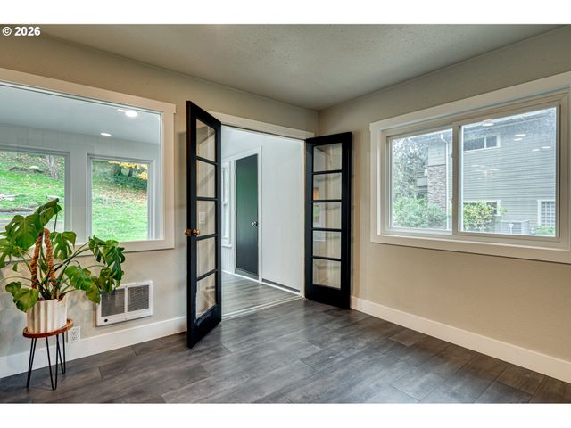 2964 MADRONA Dr, Longview, WA 98632