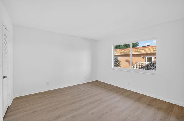 119 NE 19th Court 205-G, Wilton Manors, FL 33305