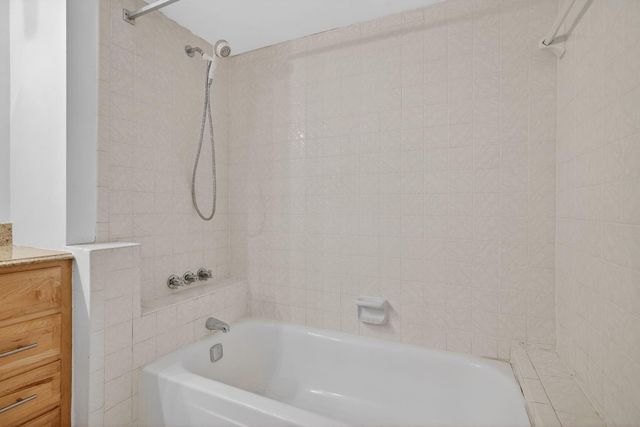 119 NE 19th Court 205-G, Wilton Manors, FL 33305