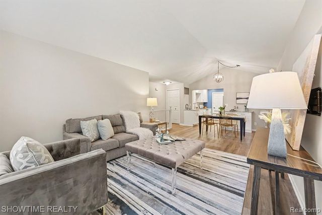 3524 Tremonte Circle, Rochester, MI 48306