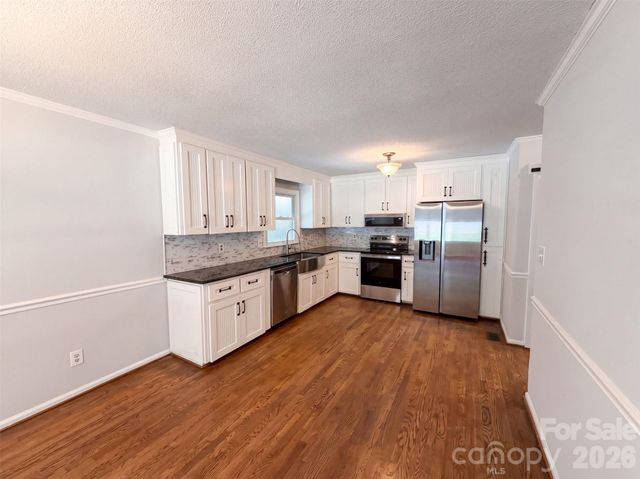 4614 Hickory Grove Road, Mount Holly, NC 28120