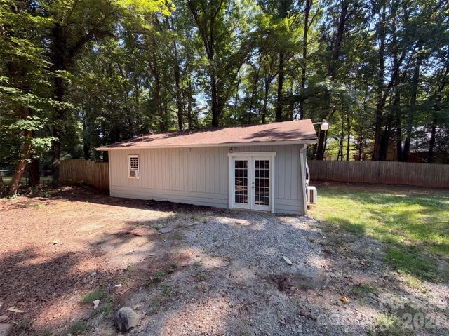 4614 Hickory Grove Road, Mount Holly, NC 28120