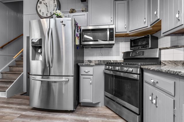 1708 PARKVIEW, Rockford, IL 61107